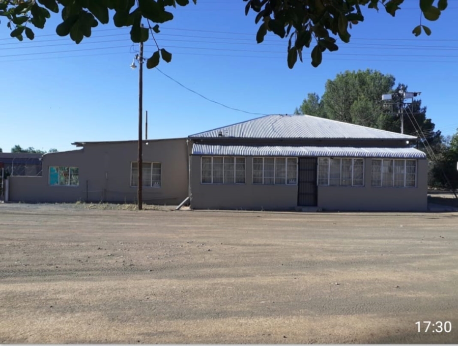 4 Bedroom Property for Sale in Luckhoff Free State